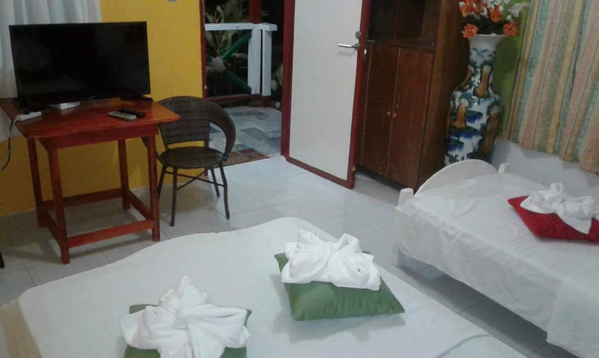 Traville Huts Palm Beach Inn Panglao Buitenkant foto