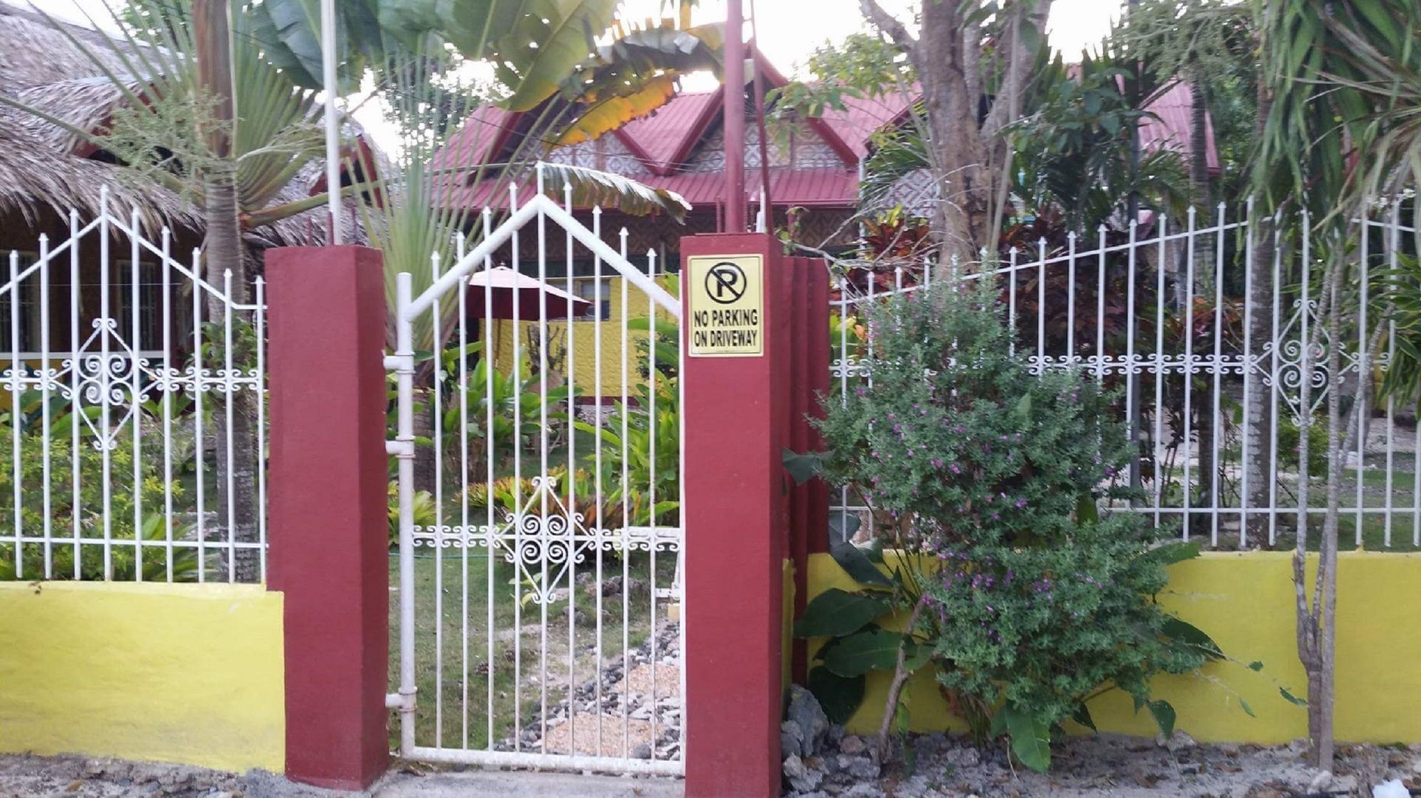 Traville Huts Palm Beach Inn Panglao Buitenkant foto